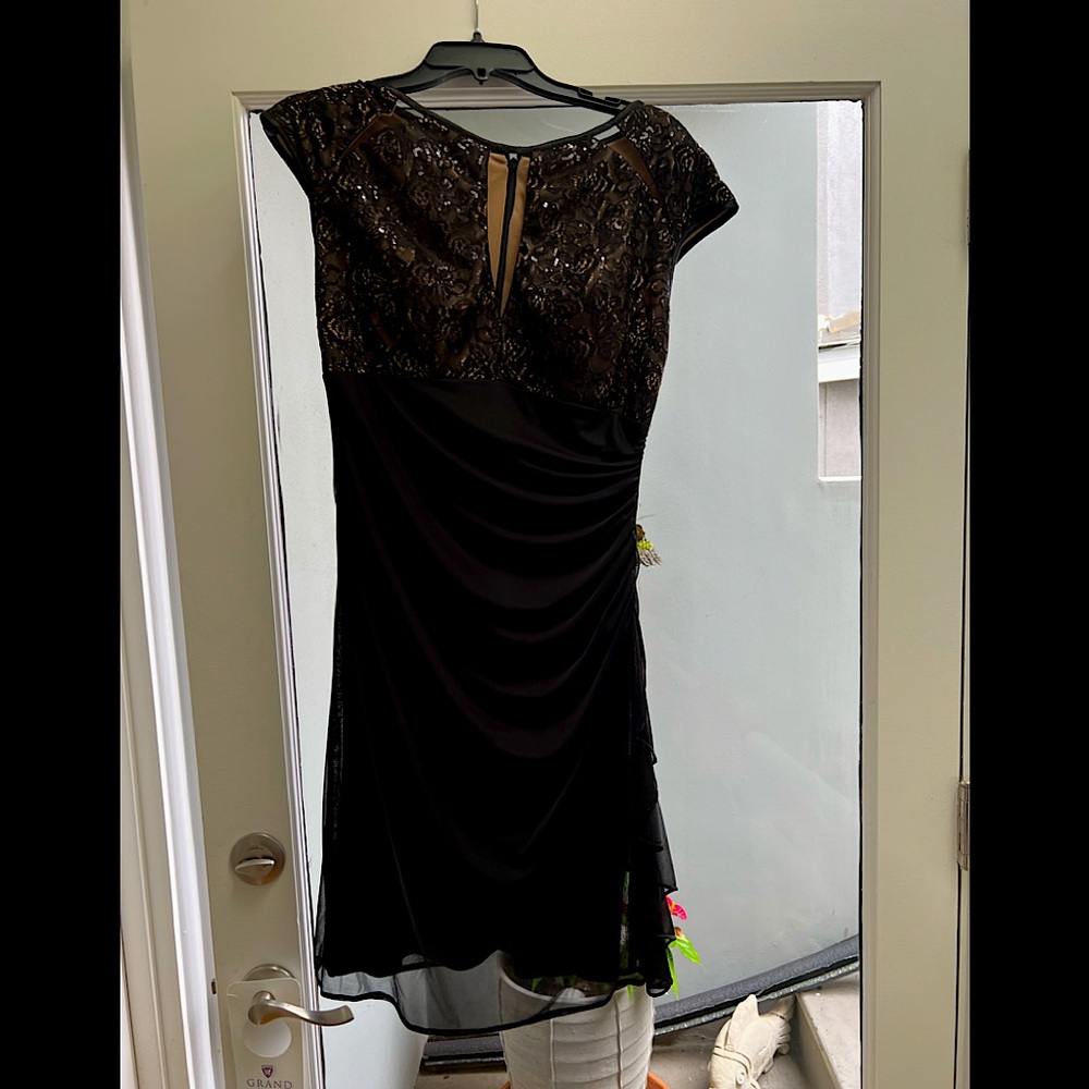 Elegant Black cocktail Or Party dress.  Size 10.